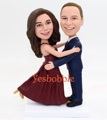 Bobblehead Bride and Groom Dancing on Wedding Party Bobblehead Bride and Groom Dancing on Wedding Party